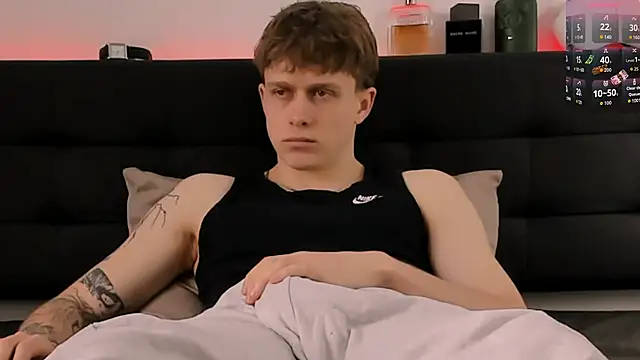 Snapshot of TalkingHead_0_ chatting on February 2026 12:28:01 PM TalkingHead 0 online show from February 2026 12:28:01 PM