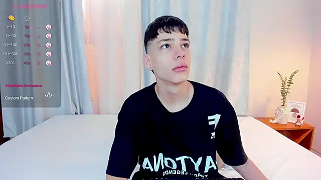 Snapshot of oblivion_deku chatting on February 2026 01:44:01 PM oblivion deku online show from February 2026 01:44:01 PM