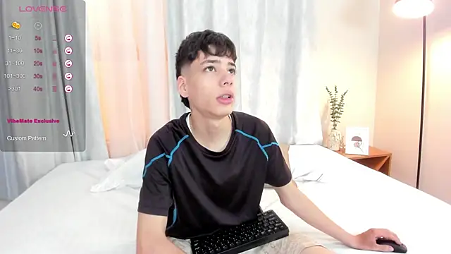 Snapshot of oblivion_deku chatting on April 2026 02:04:02 PM oblivion deku online show from April 2026 02:04:02 PM