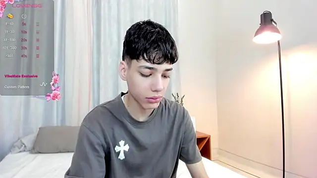 Snapshot of oblivion_deku chatting on April 2026 02:11:01 PM oblivion deku online show from April 2026 02:11:01 PM