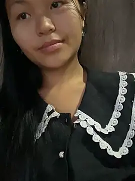 milo bae online show from April 2026 11:02:02 PM