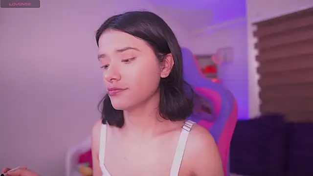 Snapshot of Lana_Dreams_ chatting on October 2025 04:59:02 PM Lana Dreams online show from October 2025 04:59:02 PM