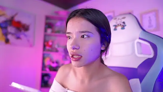 Snapshot of Lana_Dreams_ chatting on November 2025 12:44:01 AM Lana Dreams online show from November 2025 12:44:01 AM