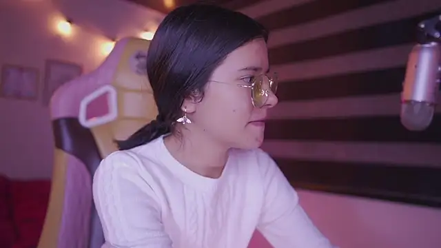 Snapshot of Lana_Dreams_ chatting on November 2025 01:17:02 AM Lana Dreams online show from November 2025 01:17:02 AM