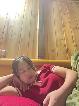 Snapshot of phungtiti chatting on December 2025 01:30:01 PM phungtiti online show from December 2025 01:30:01 PM