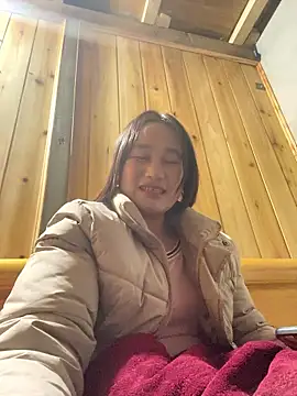 Snapshot of phungtiti chatting on January 2026 12:32:01 PM phungtiti online show from January 2026 12:32:01 PM