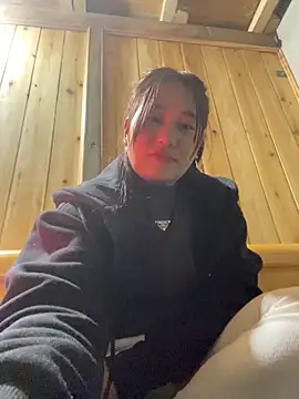 Snapshot of phungtiti chatting on February 2026 01:21:02 AM phungtiti online show from February 2026 01:21:02 AM