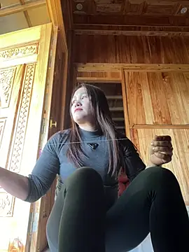 Snapshot of phungtiti chatting on February 2026 05:28:02 AM phungtiti online show from February 2026 05:28:02 AM