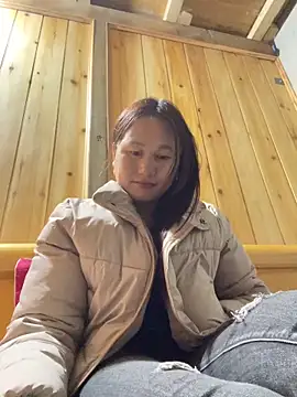 Snapshot of phungtiti chatting on March 2026 02:15:01 AM phungtiti online show from March 2026 02:15:01 AM