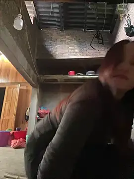 Snapshot of phungtiti chatting on March 2026 09:14:01 AM phungtiti online show from March 2026 09:14:01 AM