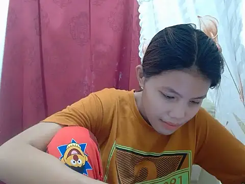 Snapshot of Joys_Wet_Pussy chatting on October 2025 11:04:02 PM Joys Wet Pussy online show from October 2025 11:04:02 PM