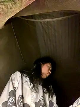 Snapshot of EmLy02 chatting on September 2025 11:38:01 PM EmLy02 online show from September 2025 11:38:01 PM