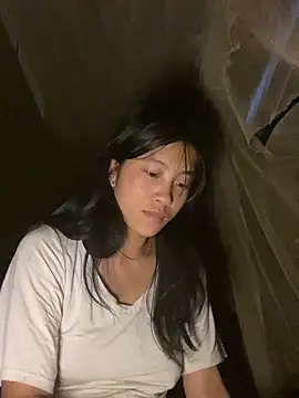 Snapshot of EmLy02 chatting on September 2025 03:12:02 PM EmLy02 online show from September 2025 03:12:02 PM