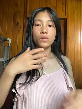 Snapshot of EmLy02 chatting on September 2025 04:12:01 AM EmLy02 online show from September 2025 04:12:01 AM