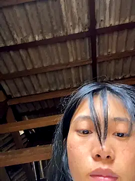 Snapshot of EmLy02 chatting on September 2025 03:54:01 AM EmLy02 online show from September 2025 03:54:01 AM