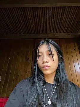 Snapshot of EmLy02 chatting on October 2025 02:53:01 AM EmLy02 online show from October 2025 02:53:01 AM