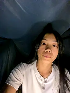 Snapshot of EmLy02 chatting on October 2025 01:01:01 PM EmLy02 online show from October 2025 01:01:01 PM