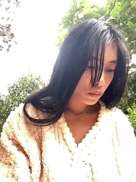 Snapshot of EmLy02 chatting on October 2025 06:21:01 AM EmLy02 online show from October 2025 06:21:01 AM