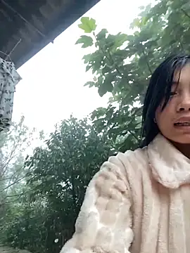 Snapshot of EmLy02 chatting on October 2025 12:07:02 AM EmLy02 online show from October 2025 12:07:02 AM