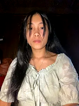 Snapshot of EmLy02 chatting on November 2025 12:16:01 PM EmLy02 online show from November 2025 12:16:01 PM