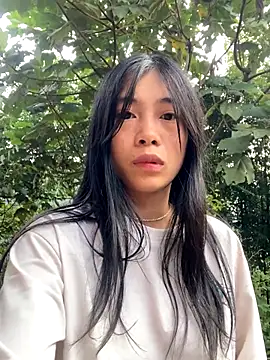 Snapshot of EmLy02 chatting on November 2025 12:08:02 AM EmLy02 online show from November 2025 12:08:02 AM