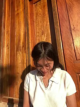 Snapshot of EmLy02 chatting on November 2025 12:46:02 AM EmLy02 online show from November 2025 12:46:02 AM