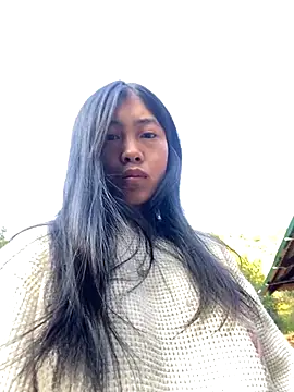 Snapshot of EmLy02 chatting on November 2025 12:13:01 AM EmLy02 online show from November 2025 12:13:01 AM