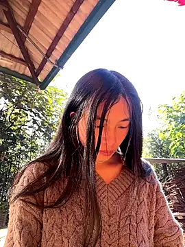 Snapshot of EmLy02 chatting on November 2025 01:20:02 AM EmLy02 online show from November 2025 01:20:02 AM