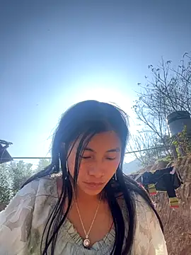 Snapshot of EmLy02 chatting on December 2025 07:24:01 AM EmLy02 online show from December 2025 07:24:01 AM