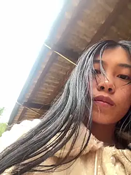 Snapshot of EmLy02 chatting on December 2025 12:07:01 AM EmLy02 online show from December 2025 12:07:01 AM