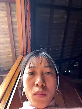 Snapshot of EmLy02 chatting on December 2025 05:02:01 AM EmLy02 online show from December 2025 05:02:01 AM