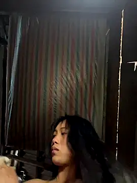 Snapshot of EmLy02 chatting on December 2025 09:27:01 AM EmLy02 online show from December 2025 09:27:01 AM