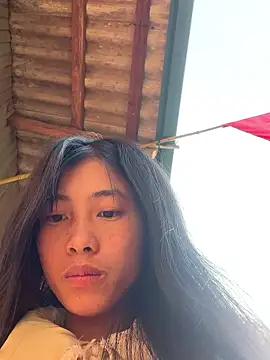 Snapshot of EmLy02 chatting on January 2026 01:22:02 AM EmLy02 online show from January 2026 01:22:02 AM