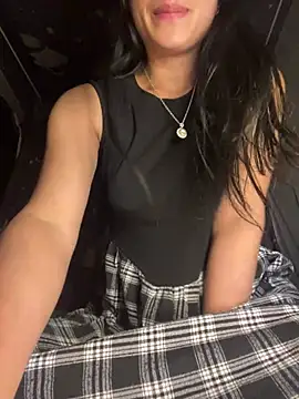 Snapshot of EmLy02 chatting on February 2026 07:40:01 AM EmLy02 online show from February 2026 07:40:01 AM