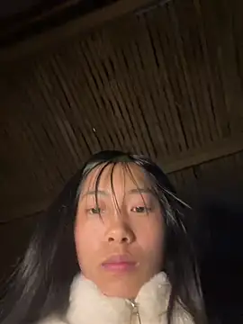 Snapshot of EmLy02 chatting on March 2026 11:14:01 AM EmLy02 online show from March 2026 11:14:01 AM