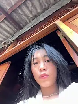 Snapshot of EmLy02 chatting on March 2026 01:31:02 AM EmLy02 online show from March 2026 01:31:02 AM