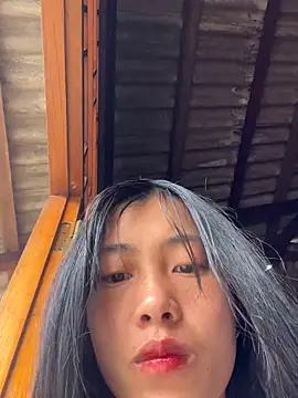 Snapshot of EmLy02 chatting on March 2026 01:10:02 AM EmLy02 online show from March 2026 01:10:02 AM