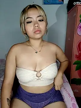 Snapshot of Emily__Hott chatting on September 2025 03:30:02 AM Emily Hott online show from September 2025 03:30:02 AM