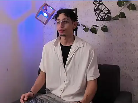 nicolai drake online show from October 2025 12:55:01 AM