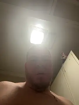 Snapshot of kev0n2389 chatting on March 2026 07:13:02 PM kev0n2389 online show from March 2026 07:13:02 PM