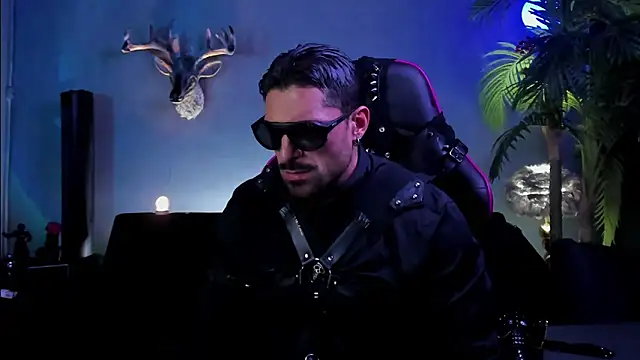 Snapshot of dennis_cox1 chatting on March 2026 06:18:02 AM dennis cox1 online show from March 2026 06:18:02 AM