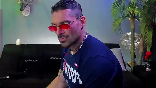 Snapshot of dennis_cox1 chatting on March 2026 07:15:02 PM dennis cox1 online show from March 2026 07:15:02 PM