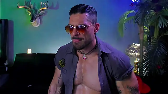 Snapshot of dennis_cox1 chatting on April 2026 09:42:02 AM dennis cox1 online show from April 2026 09:42:02 AM