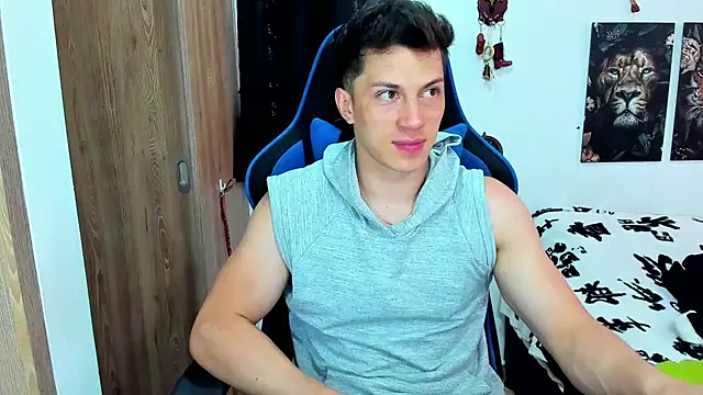 javiersexymann online show from February 2025 05:30:02 PM