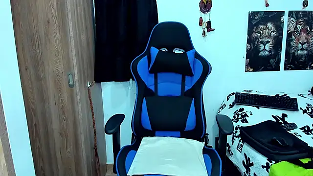 javiersexymann online show from February 2025 06:08:02 AM