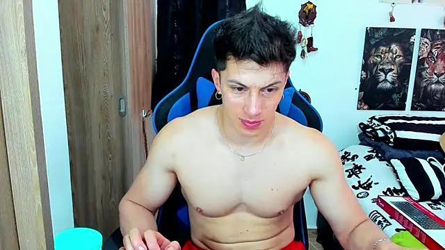 javiersexymann online show from February 2025 08:05:01 PM