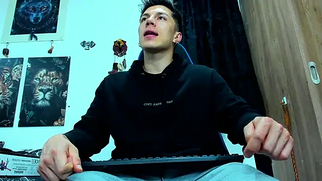 javiersexymann online show from March 2025 06:19:01 AM