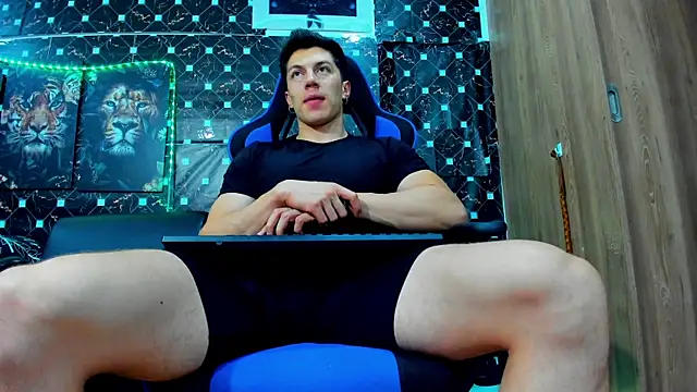 javiersexymann online show from September 2025 01:28:01 AM