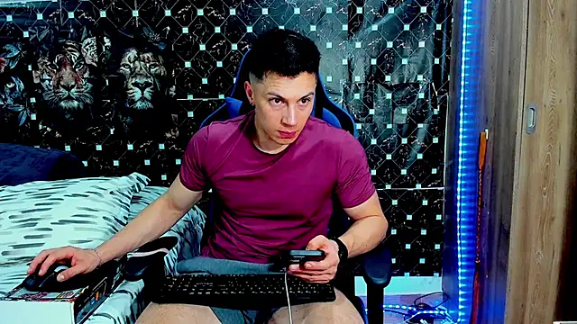 javiersexymann online show from July 2026 10:59:02 PM