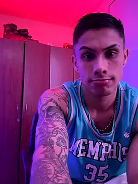 Manuel99boy online show from September 2025 03:52:01 AM